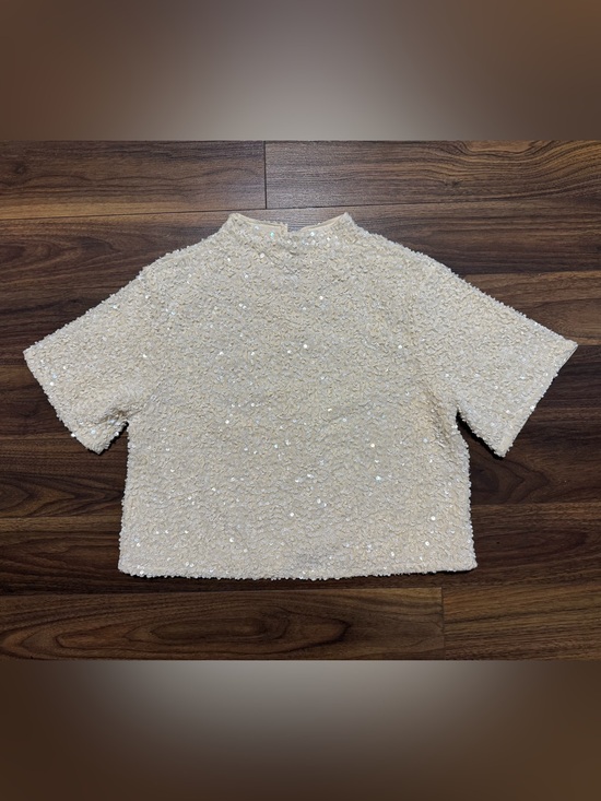 H&M Tops - H&M women’s top with sequins (size M)